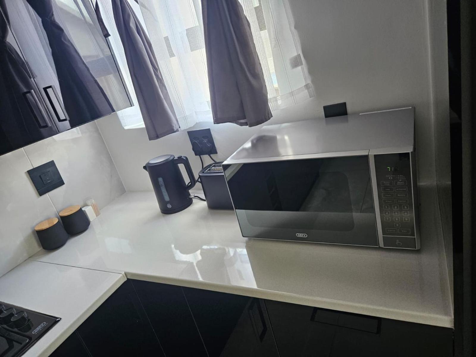 Nicky'S Guest House Roodepoort Ngoại thất bức ảnh